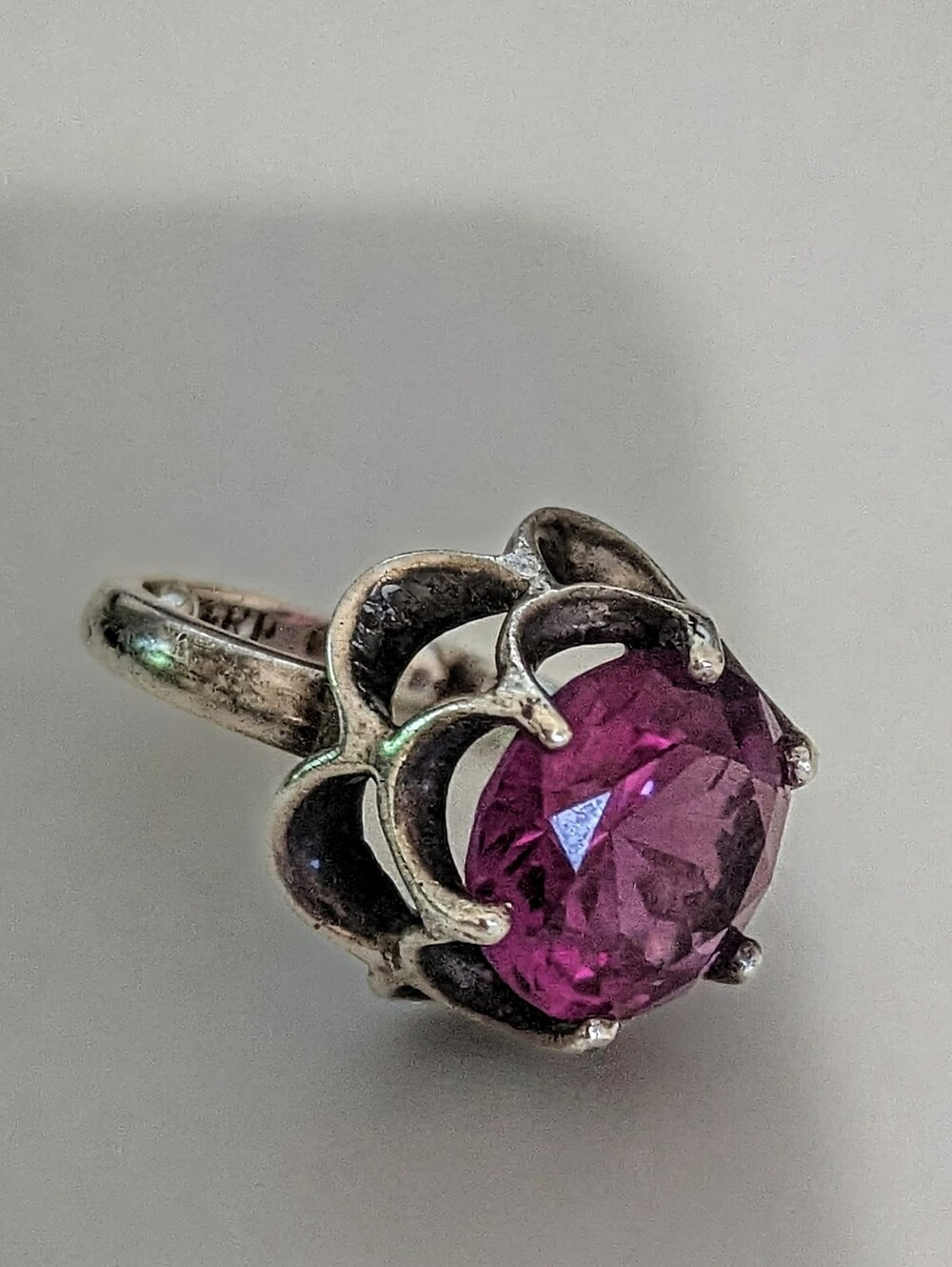 VINTAGE Taxco Mexico Purple Color Shifting Sapphire Corrundom Ring